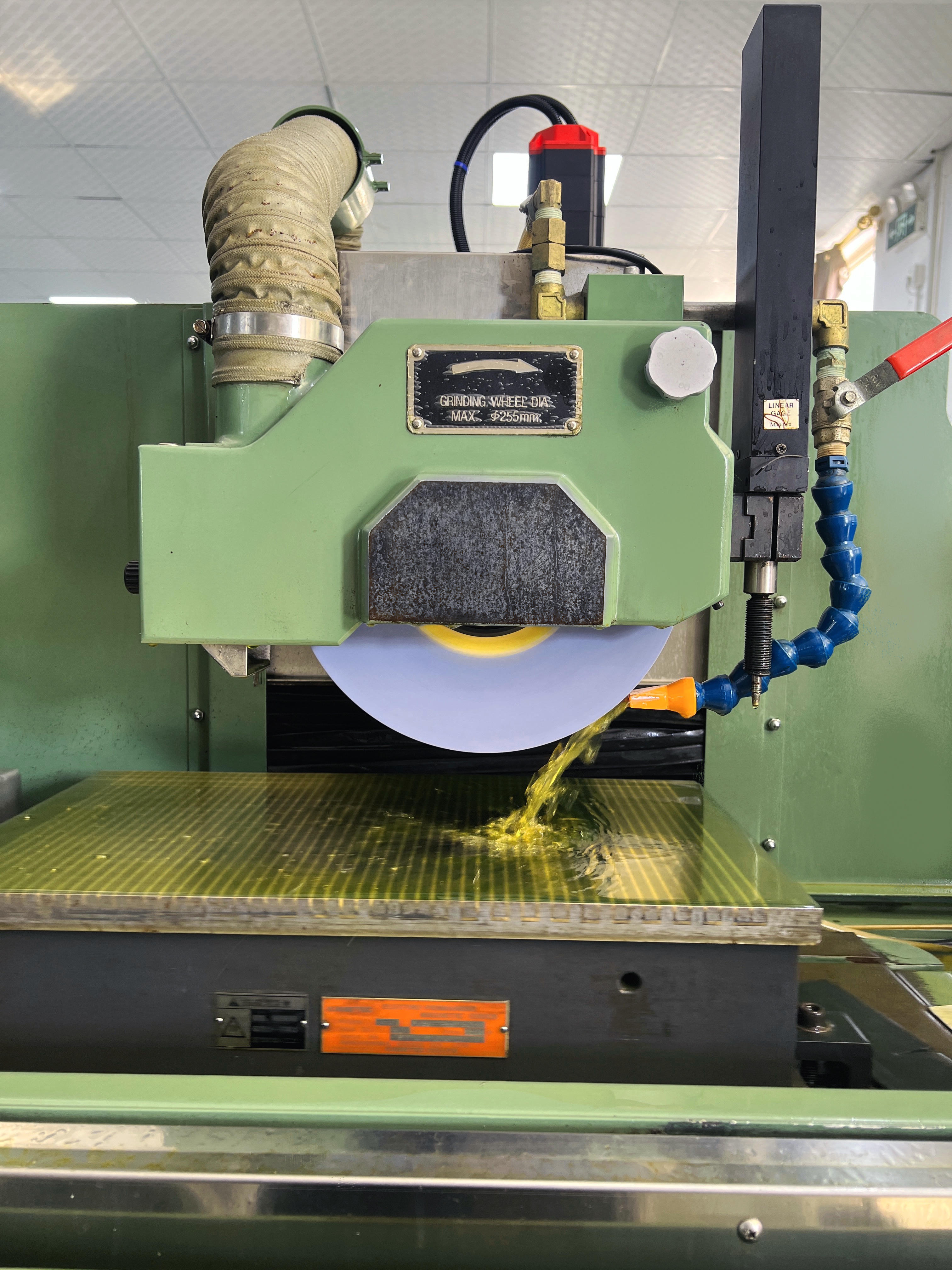 Used NAGASHIMA NS630 Surface Grinding Machine from Japan
