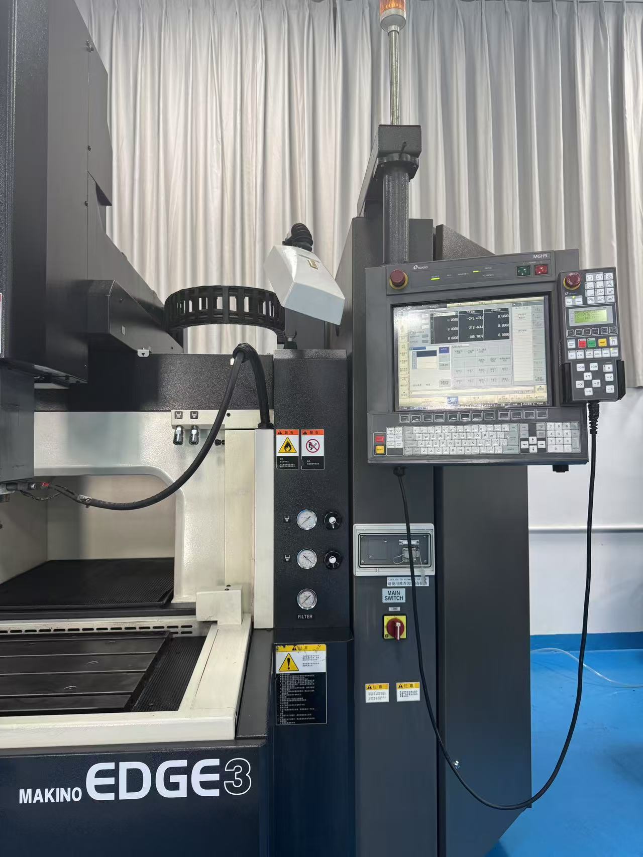 Makino EDGE3