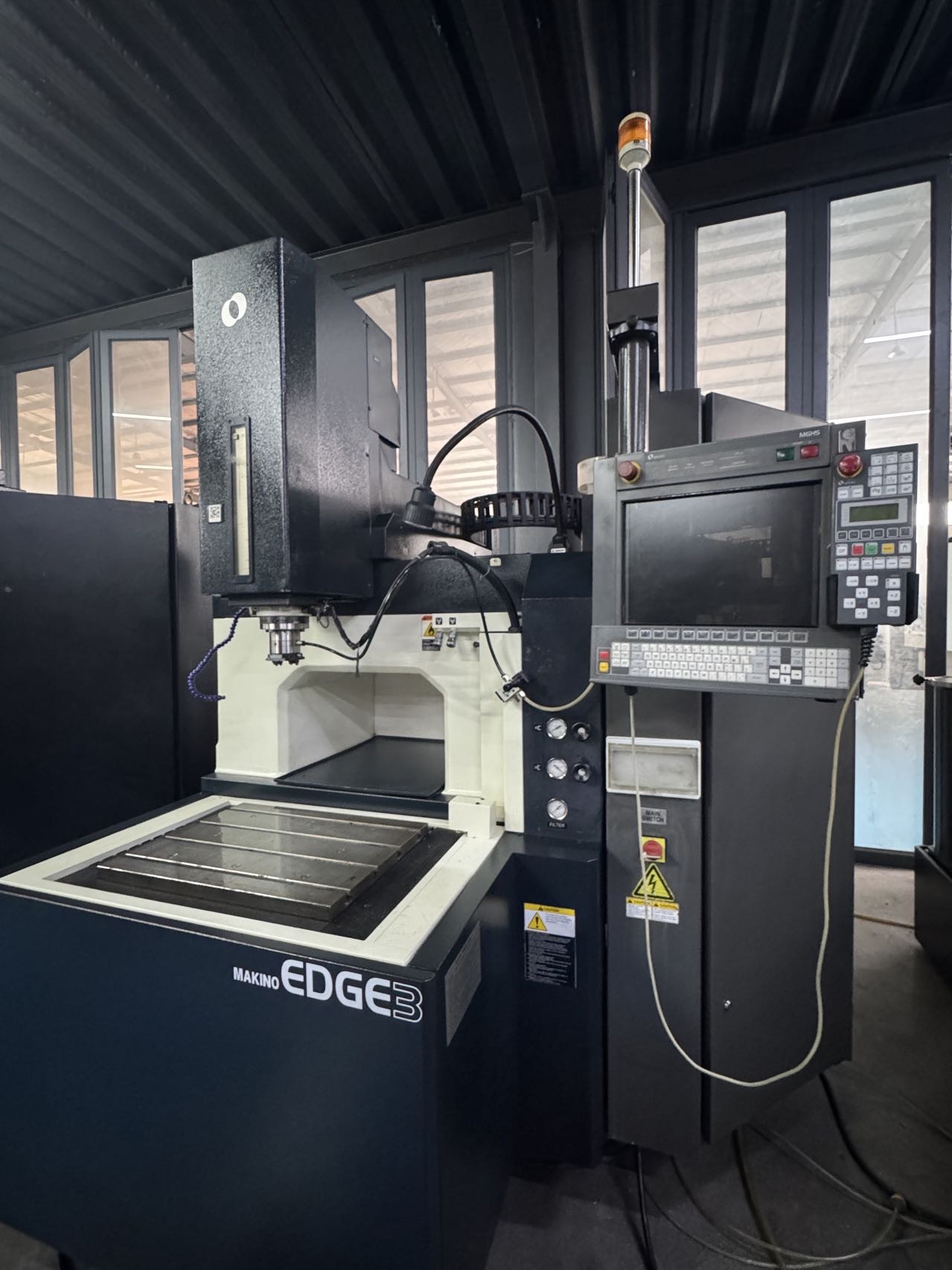 Used Makino EDGE3 Sinker EDM Machine from Japan