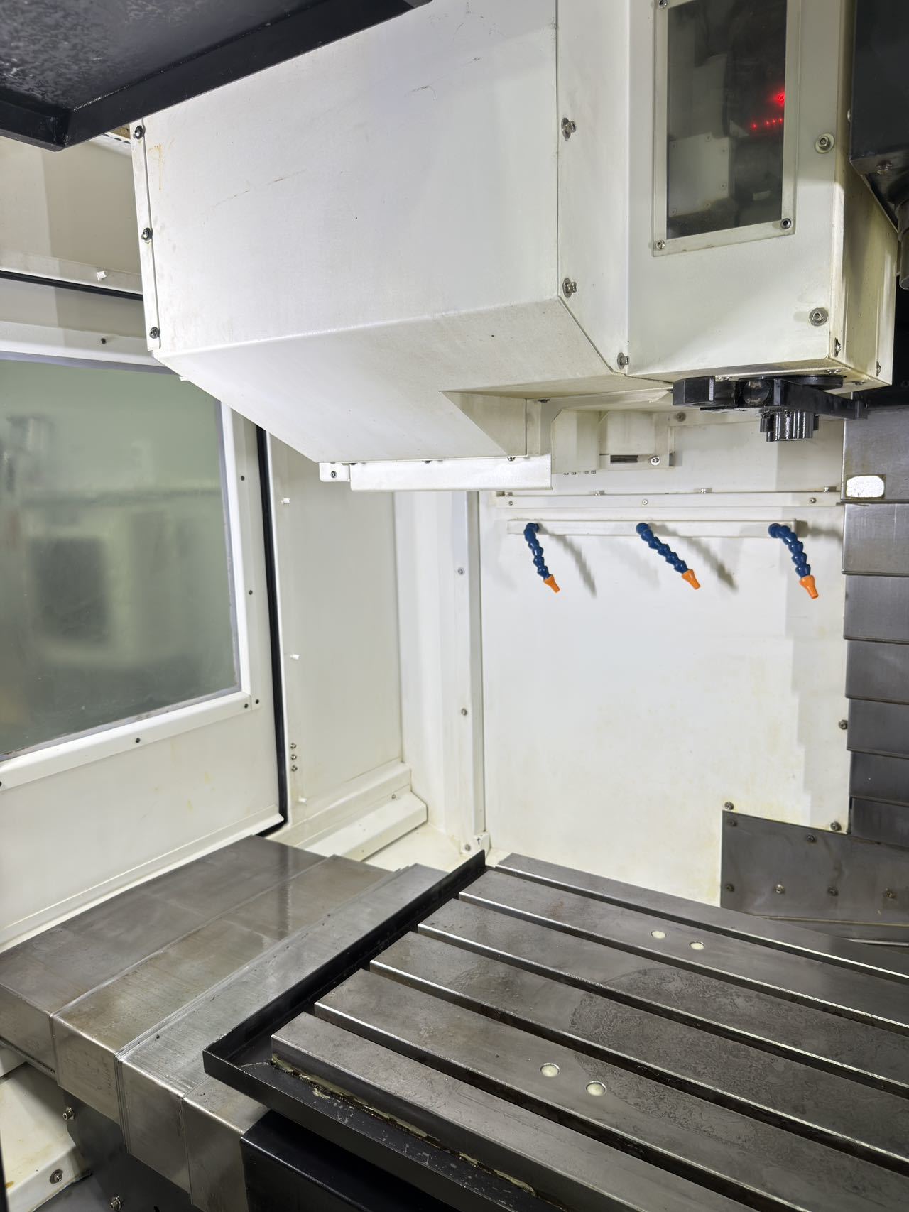 Used YASDA YMC 325 VMC | 30,000 RPM BT30 CNC