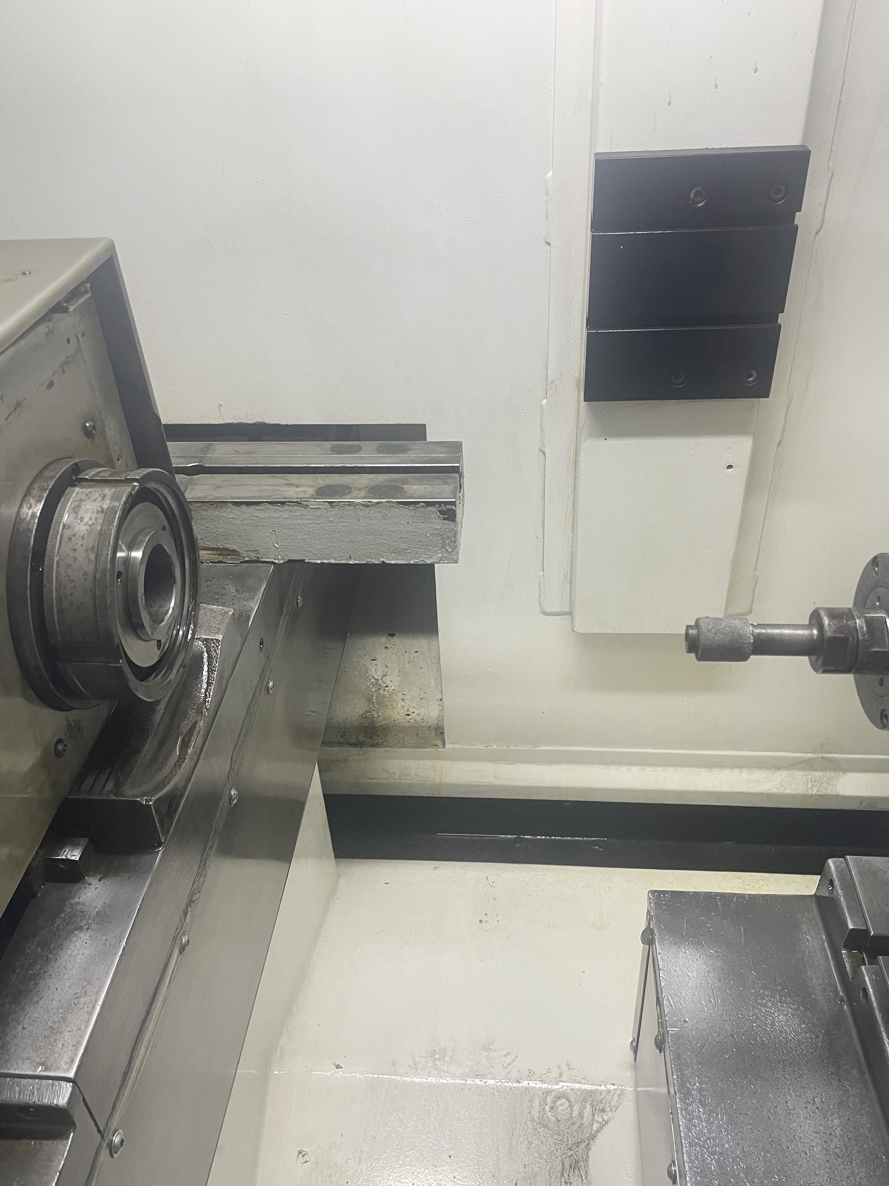 Voumard 110 CNC Grinding Machine