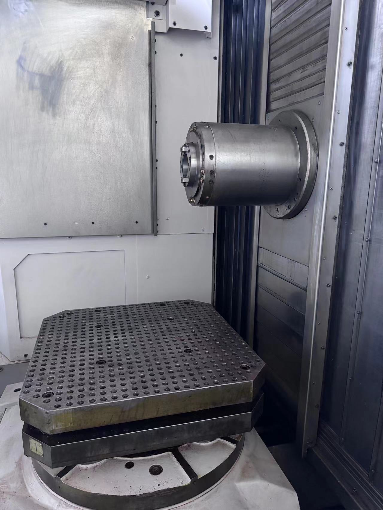 Used OKUMA MA-600HB-R
