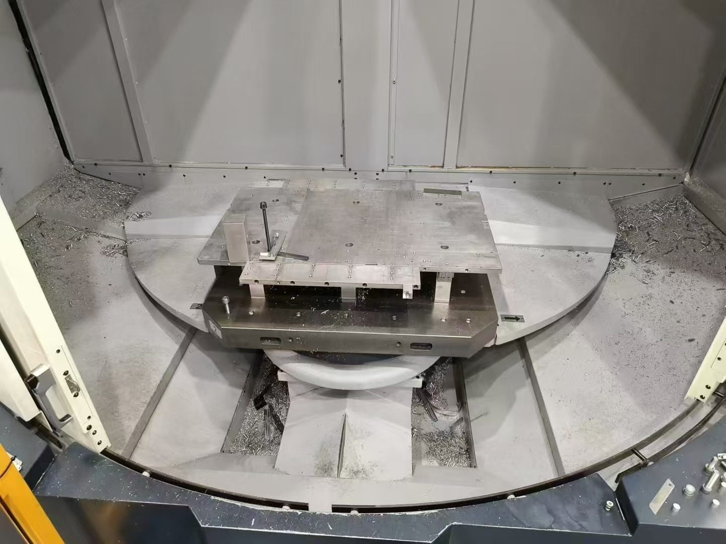 Used MAKINO a92