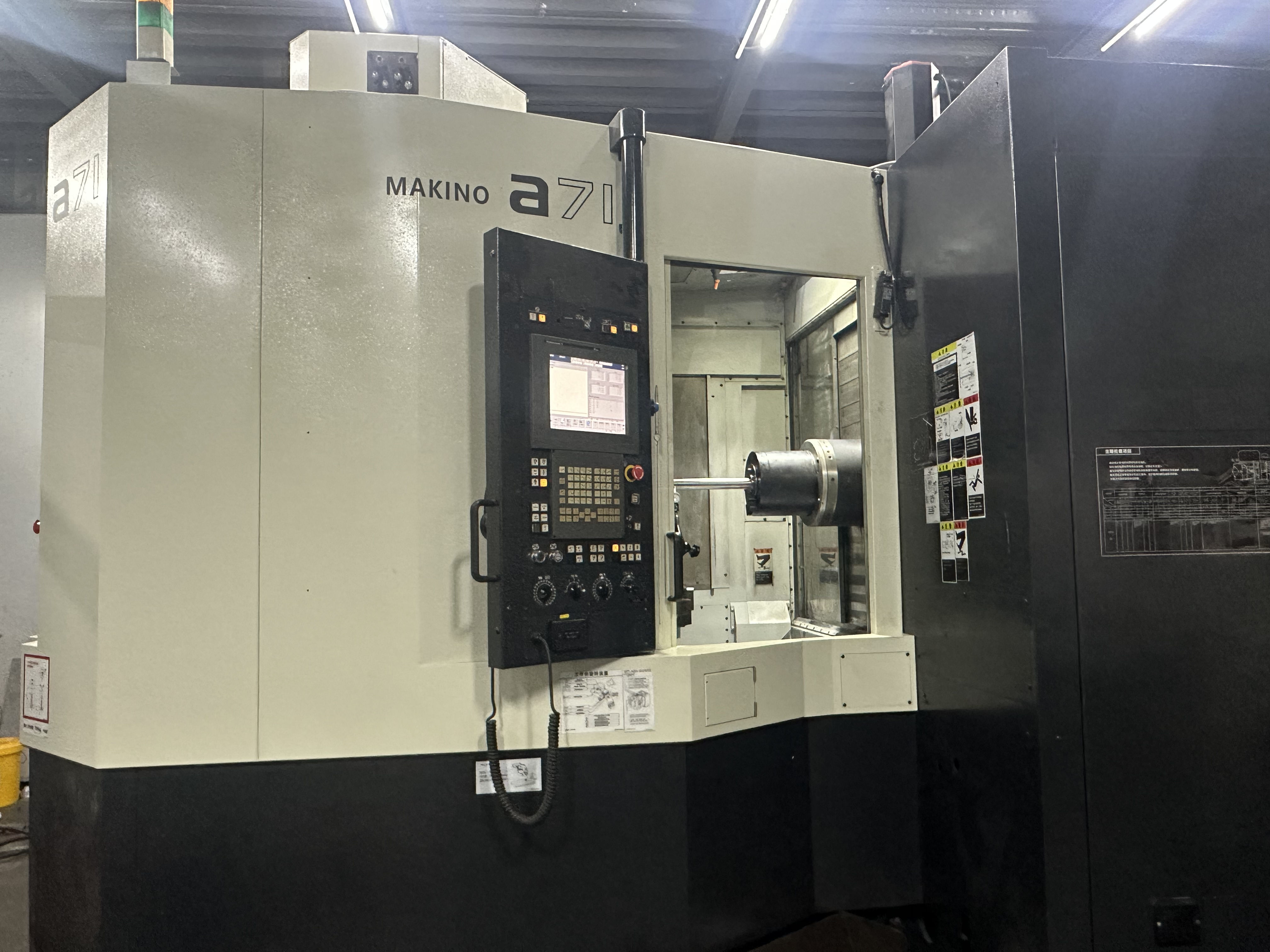 Used MAKINO a71 Horizontal Machining Center Japan FANUC CNC