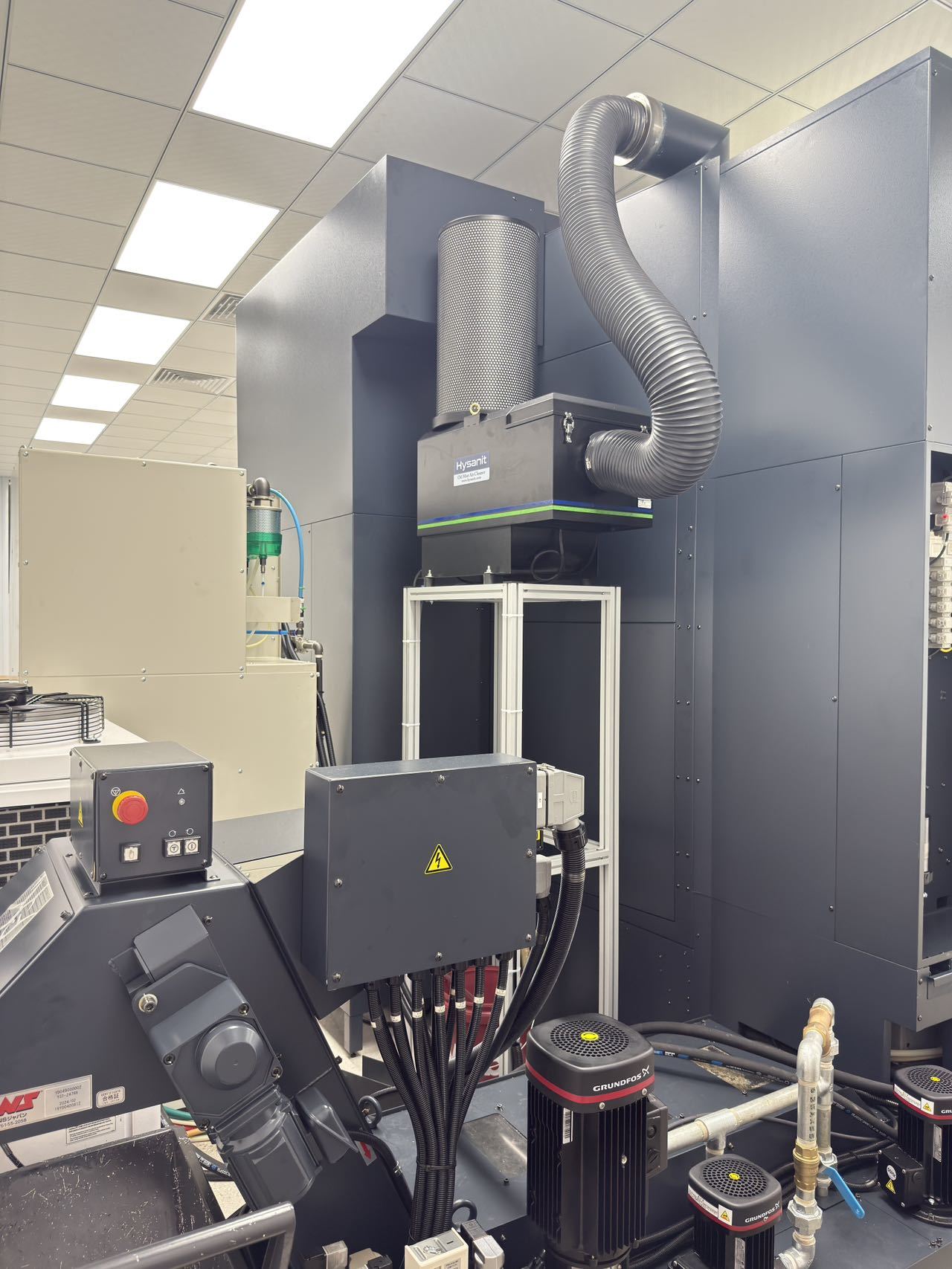 Makino D500 5-Axis