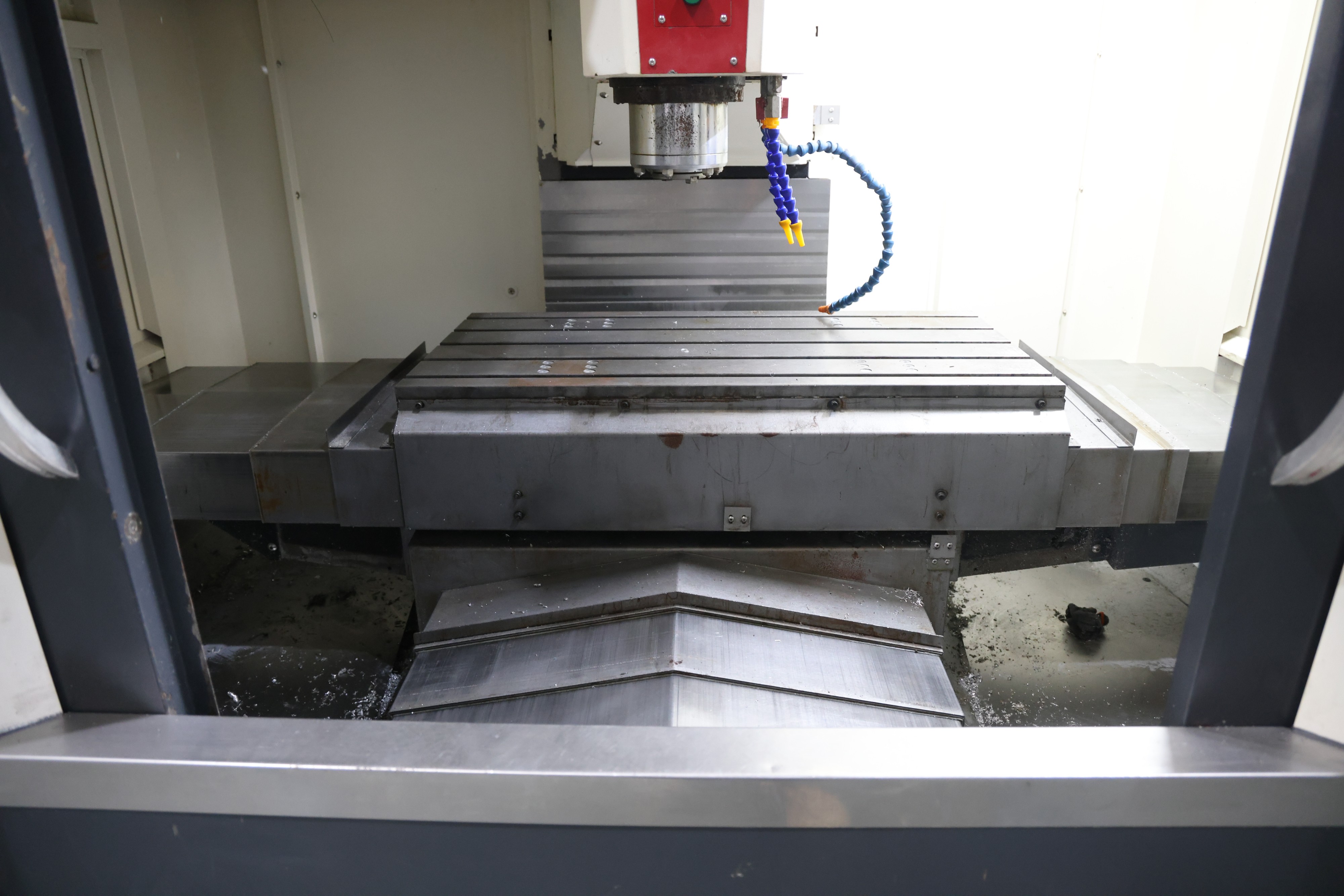 Taikan T-V856S Vertical Machining Center