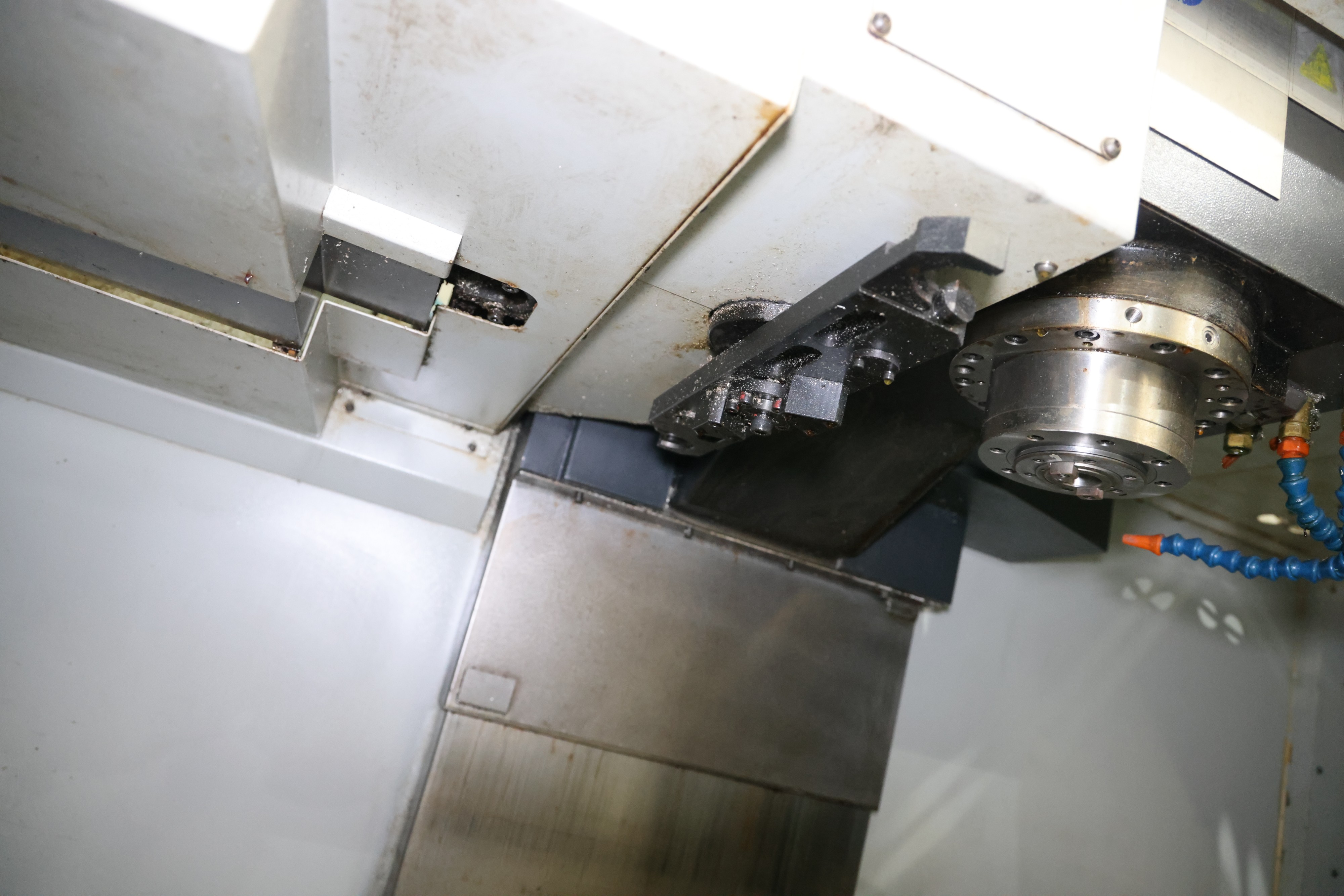 HISION CFV1000 Lite CNC Vertical Machining Center