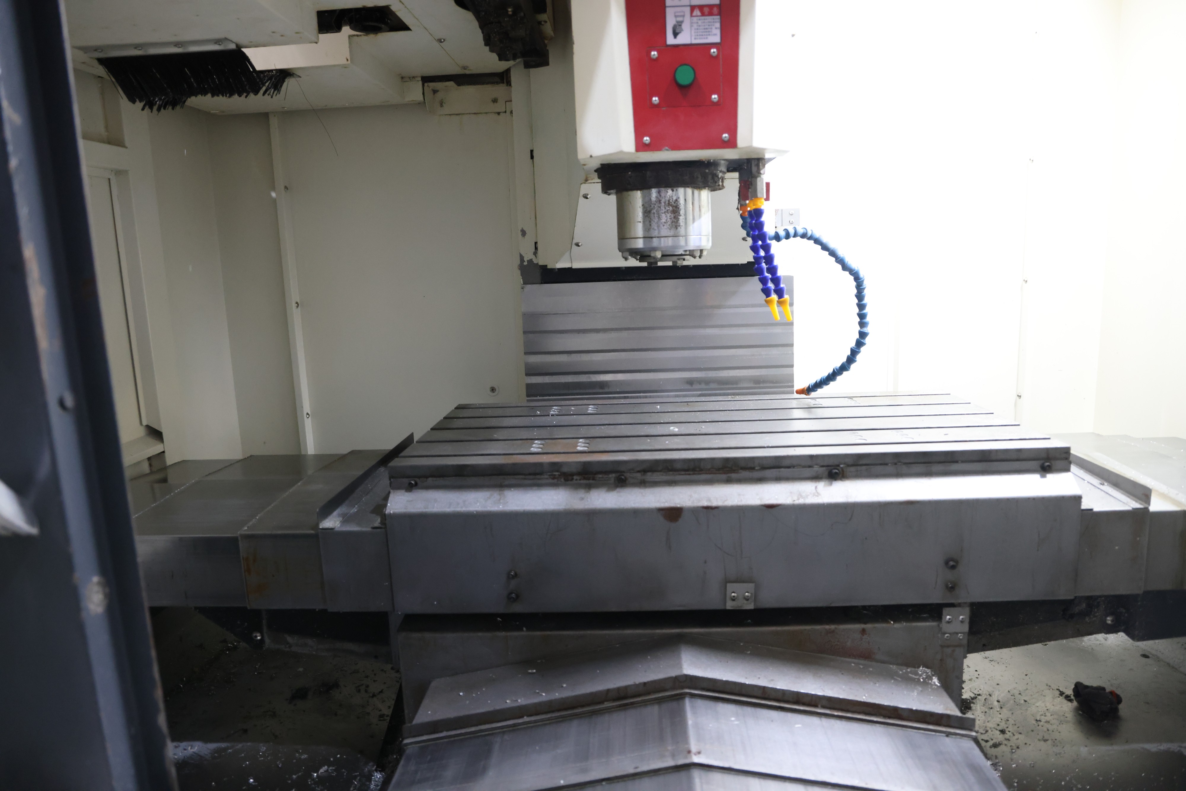 Taikan T-V856S Vertical Machining Center