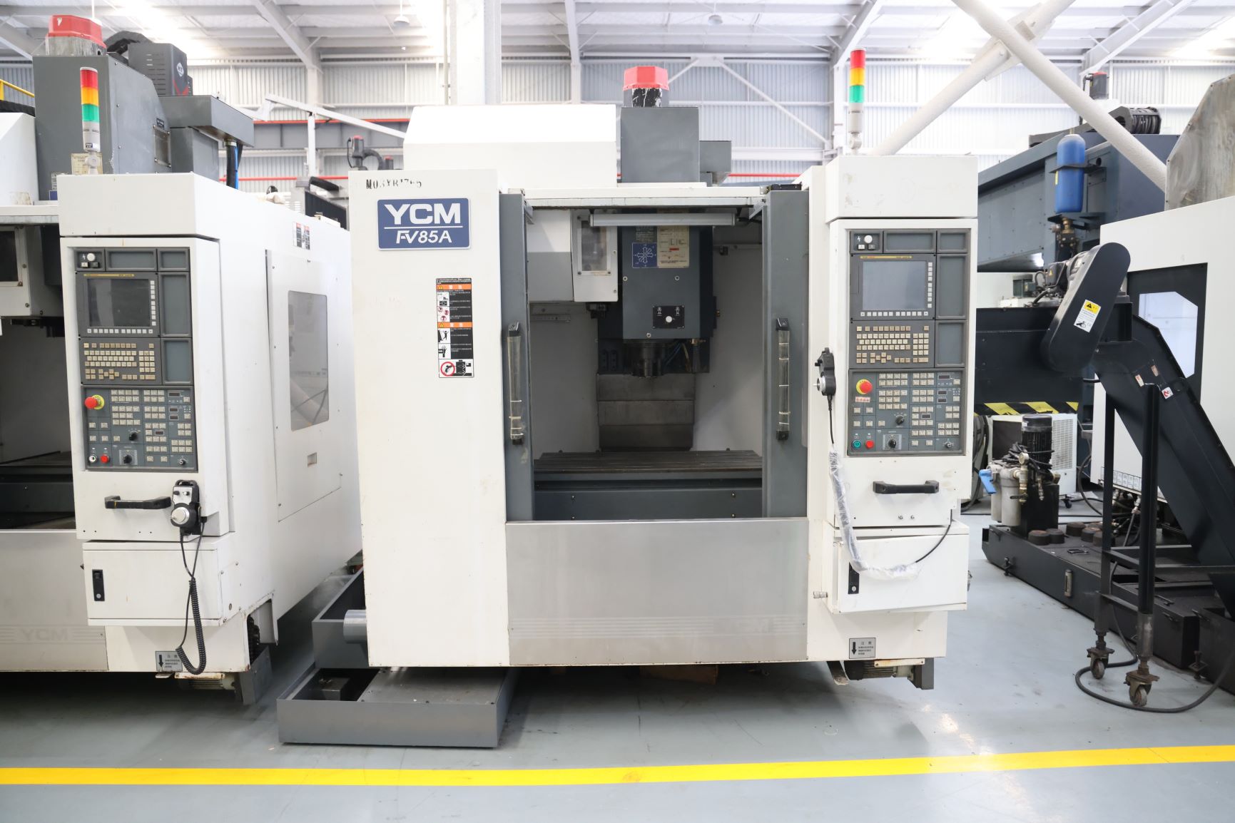 Used YCM FV85A Vertical Machining Center