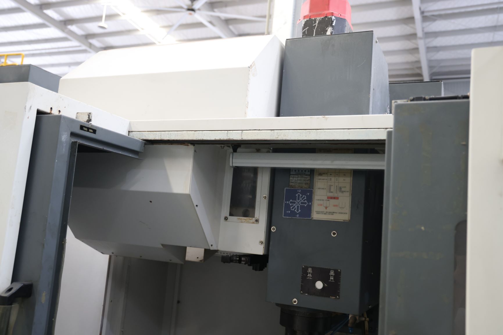 YCM FV85A Vertical Machining Center
